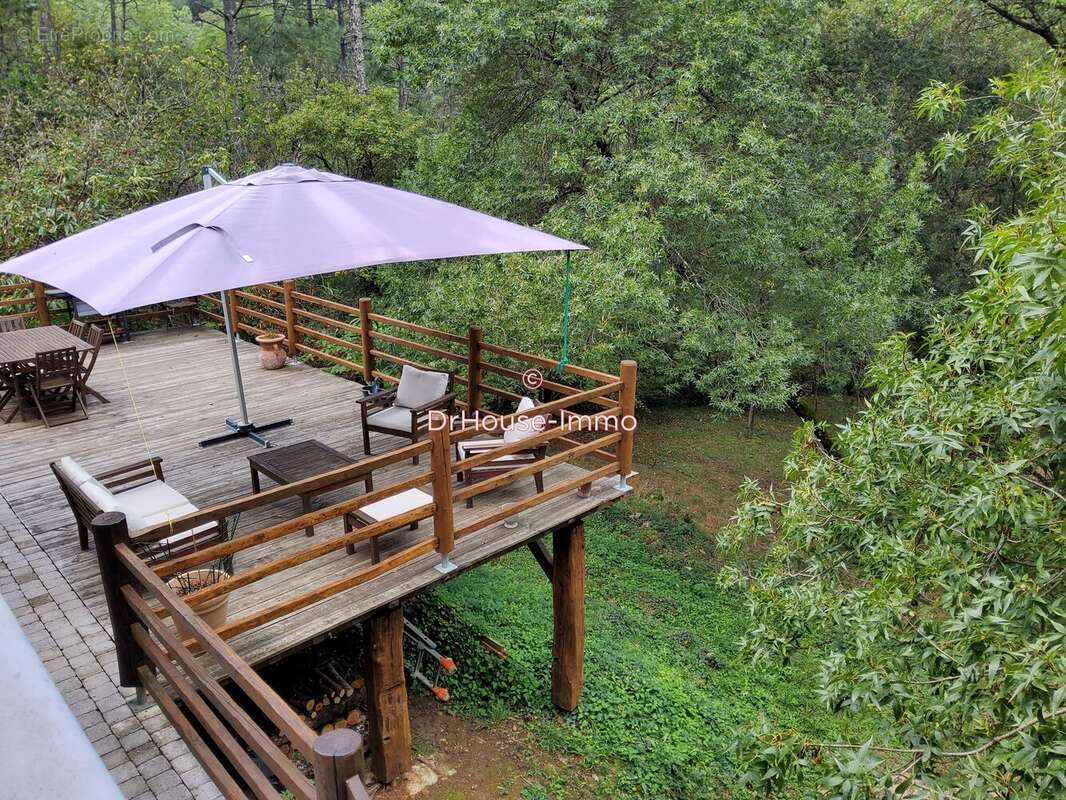 Maison à MOLIERES-SUR-CEZE