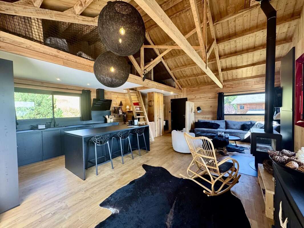 Maison à SAINT-PIERRE-DELS-FORCATS