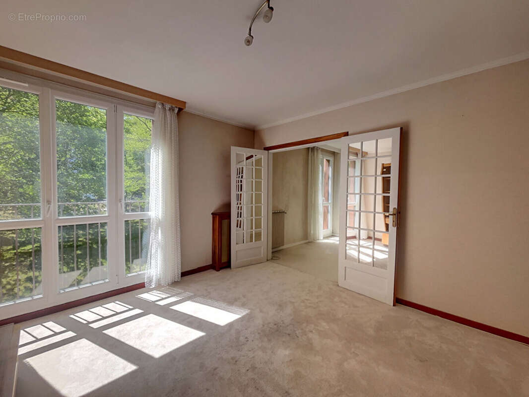 Appartement à GIF-SUR-YVETTE