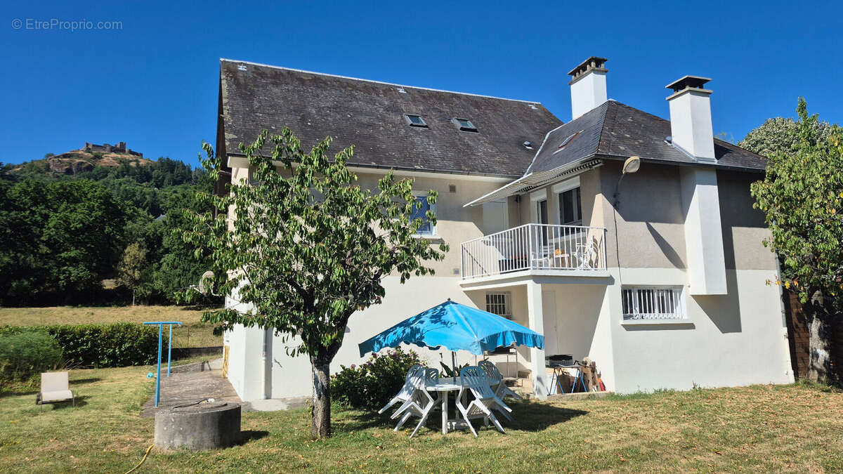 ESPALION, maison de Type 4/5, 140 m² environ, très bon état, terrain de 1000 m² - photo 2