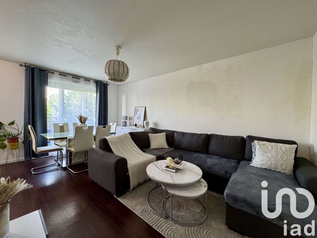 Photo 2 - Appartement à LE BOURGET