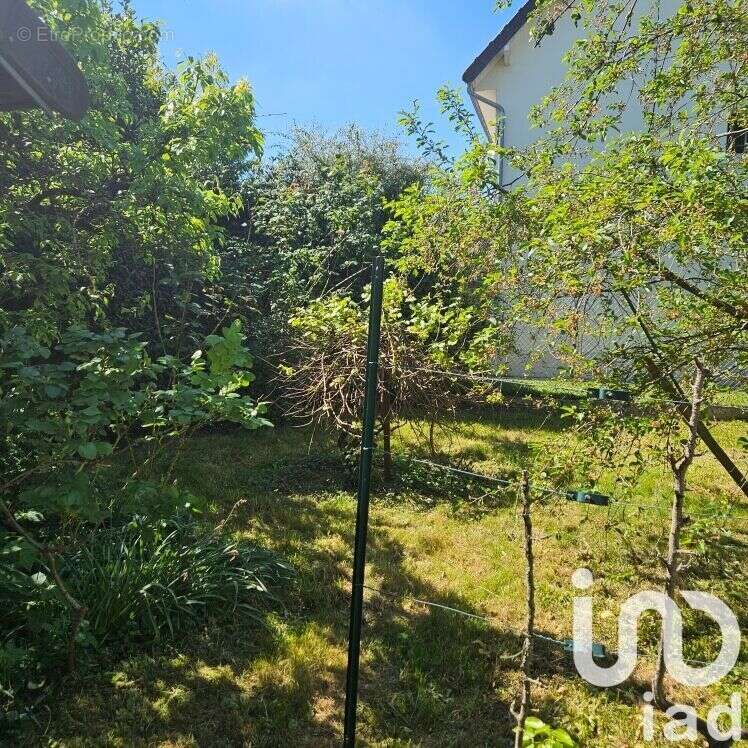 Photo 6 - Terrain à RIS-ORANGIS