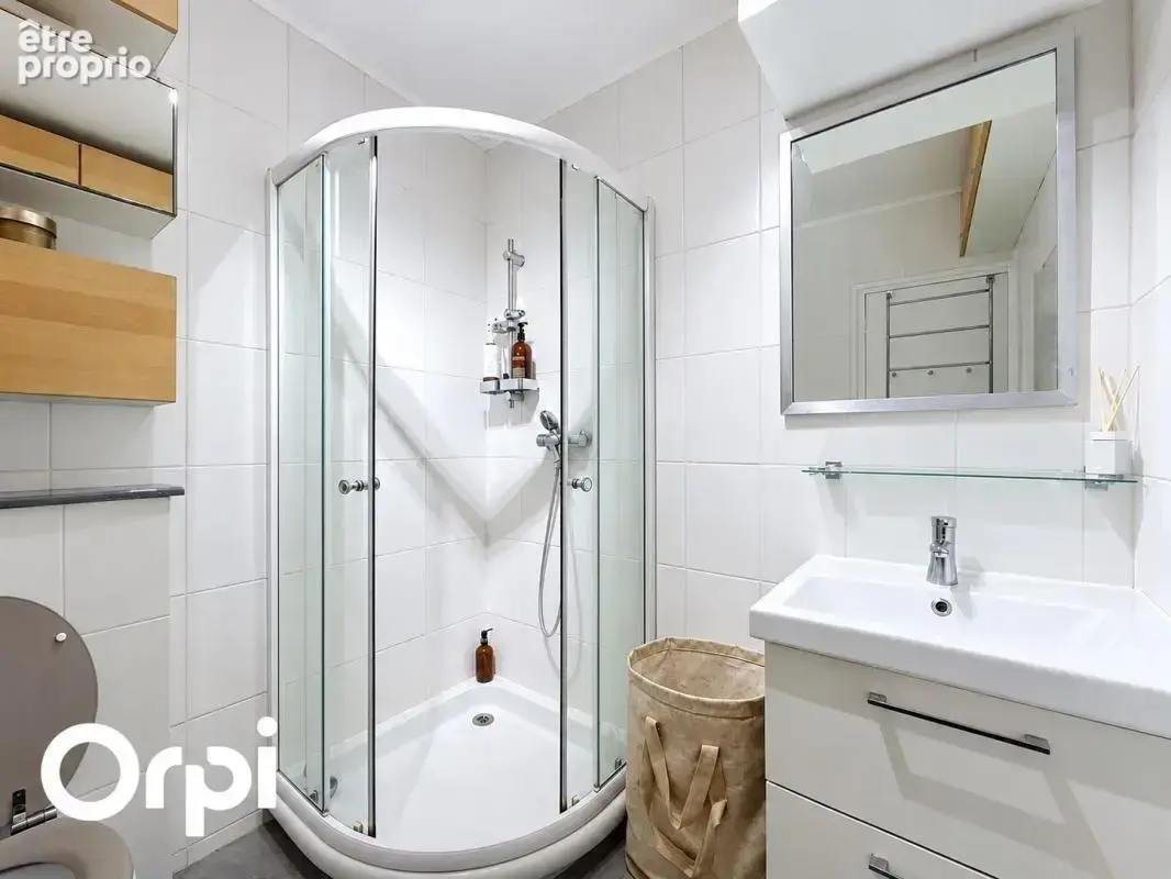 Appartement 2 pieces 35 m² + stationnement + cave + jardin + veranda 14 m² + piscine - photo 5