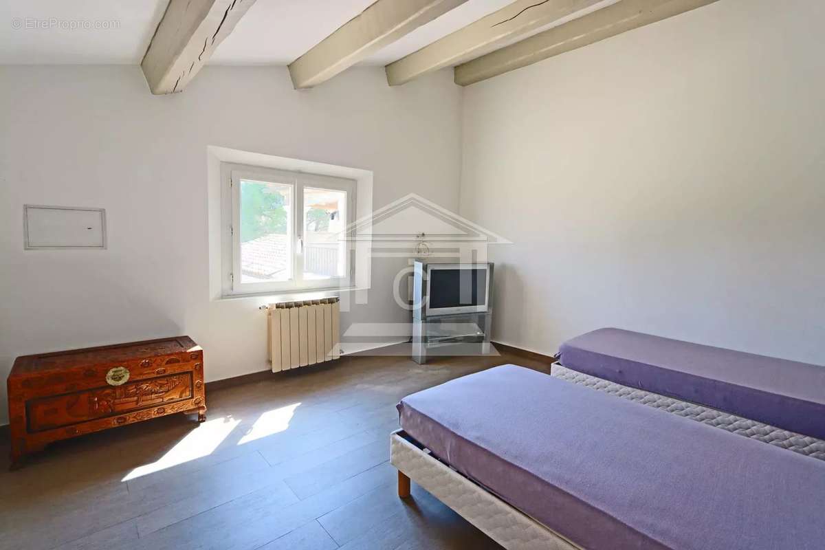 Maison à MONTAUROUX