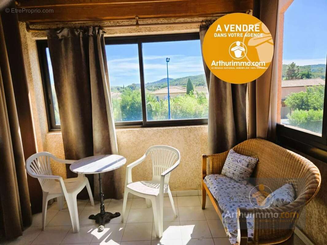 Maison à BORMES-LES-MIMOSAS