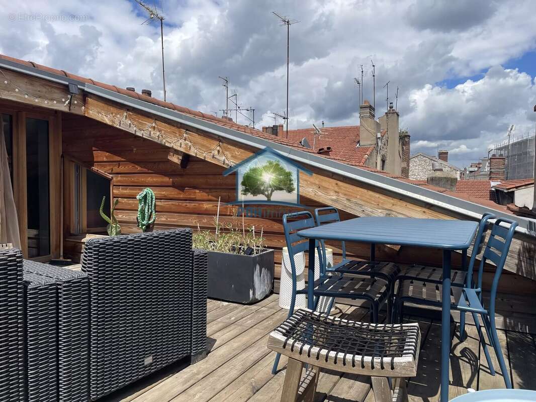Saint-Etienne Coeur de ville Appartement Duplex type 3 Terrasse tropézienne - photo 4