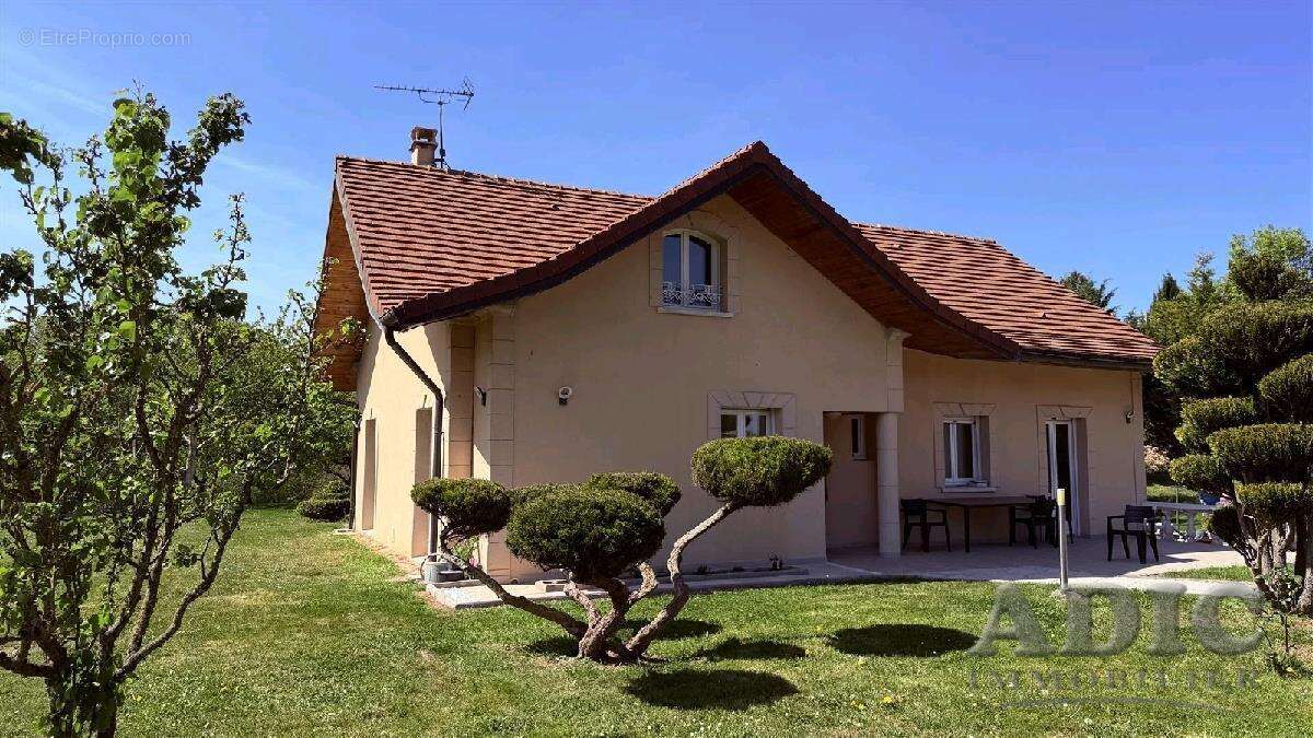 Maison à PLAILLY