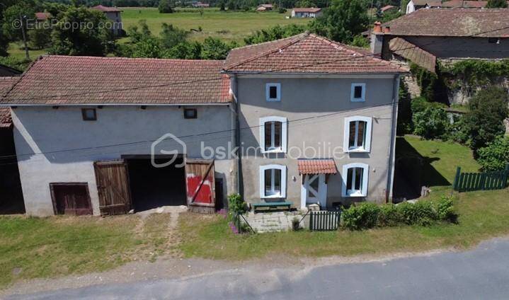 Maison à MARSAC-EN-LIVRADOIS