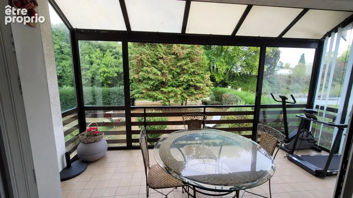 Grande maison familiale avec piscine à Sornay - photo 4