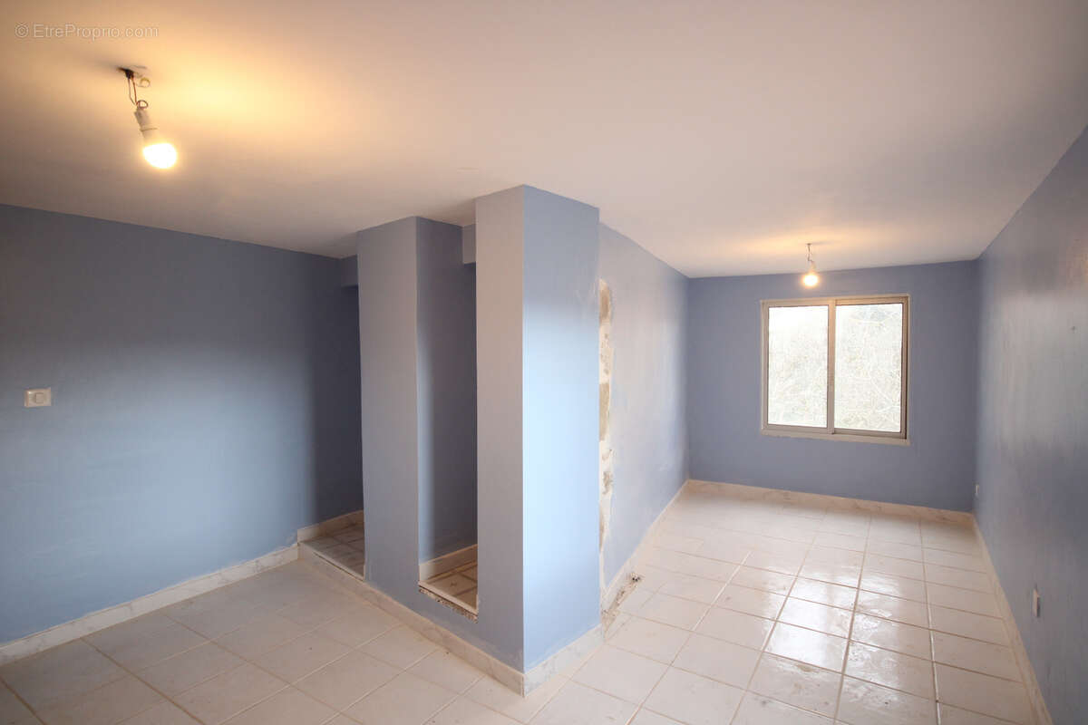 Maison à L&#039;AIGUILLON