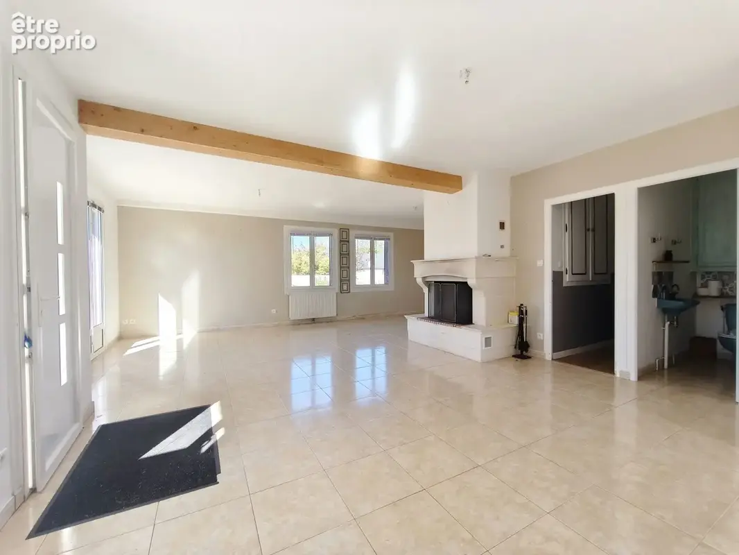 Maison 6 pièces 168 m² à vendre à Saint-Denis-De-L'hotel (45550) - photo 4
