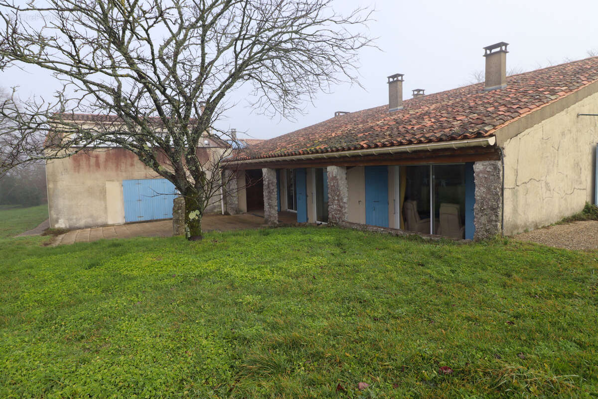 Maison à ARCES