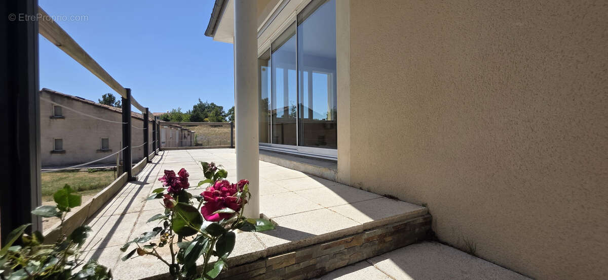 Coup de cœur garanti : maison T4 lumineuse et économe à l’Hospitalet-du-Larzac ! - photo 2