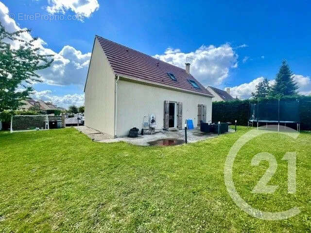 Maison 110 m² à Le Plessis-Belleville  - photo 11