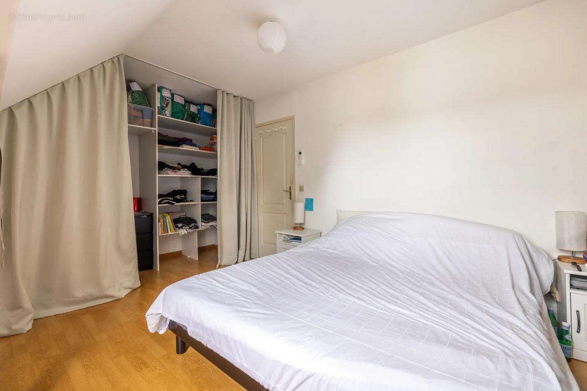 Maison à BRIIS-SOUS-FORGES