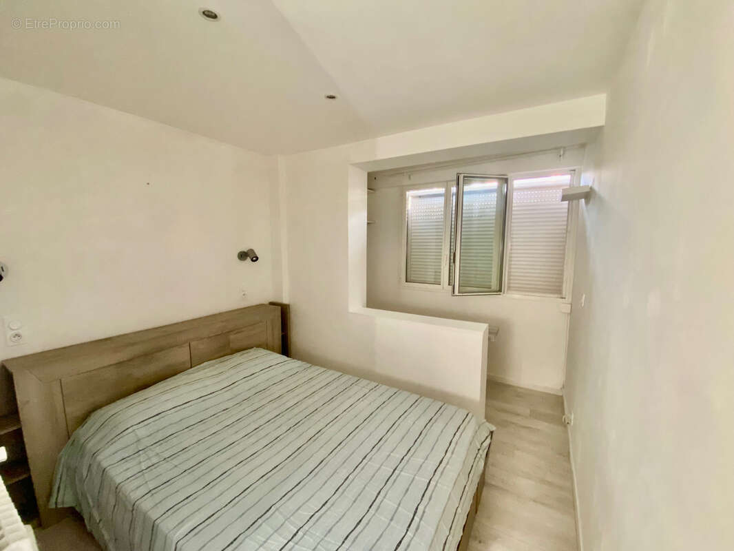 Appartement à VILLENEUVE-LOUBET