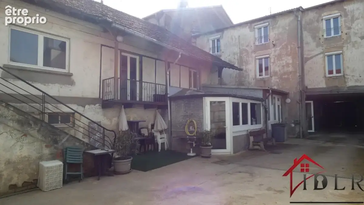 JUSSEY - Immeuble de rapport avec local commercial, 8 appart - photo 25