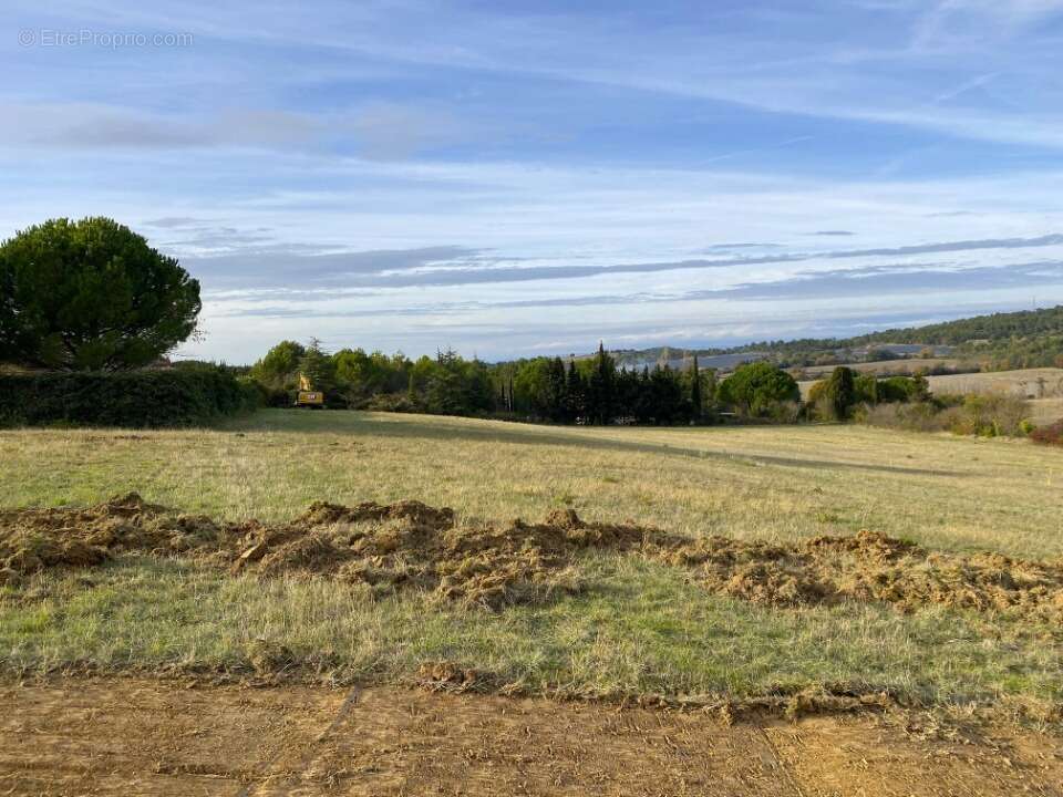 Terrain 1787 m² à Palaja  - photo 2