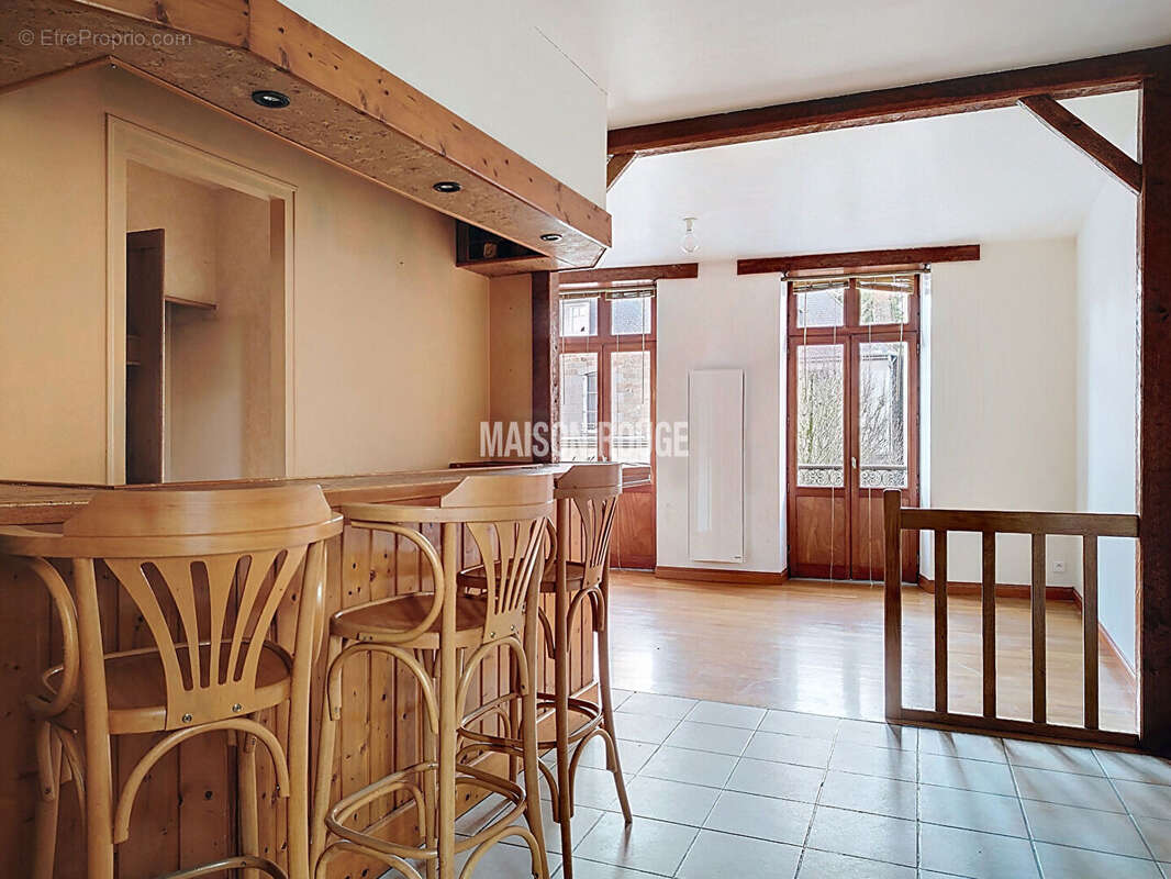bel appartement T4  hyper centre COMBOURG - photo 13