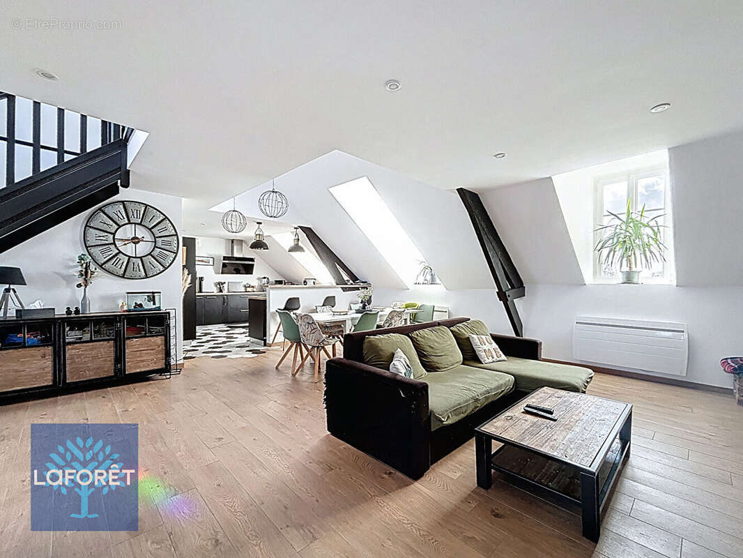 Appartement à FOUGERES