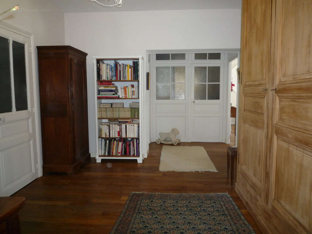 CHATEAU THIERRY  à vendre belle maison bourgeoise de 254 m2 dans un parc clos de 1372 m2 - photo 18
