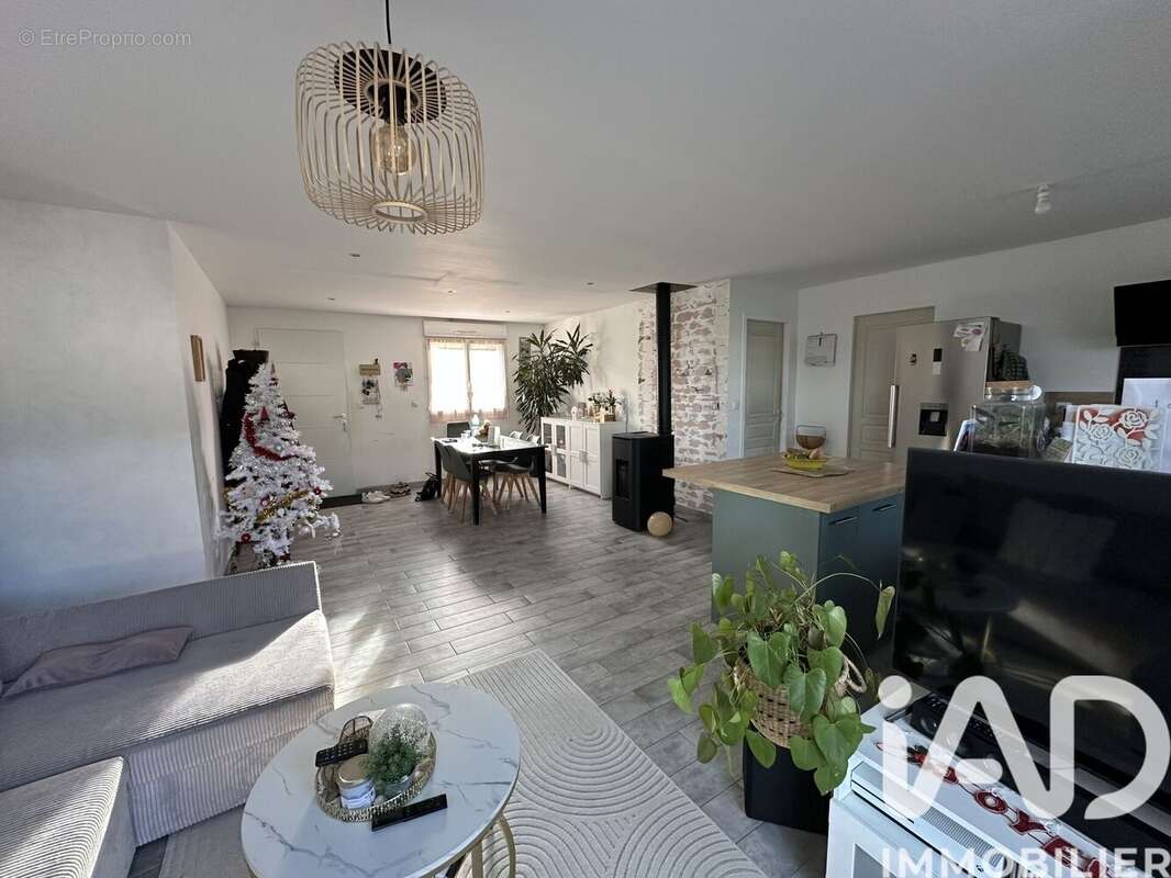 Photo 2 - Maison à ISSOUDUN