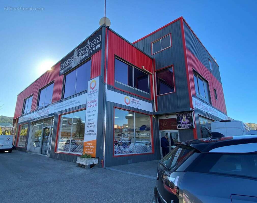 A vendre la Valette Bureaux 350 m2 - photo 3
