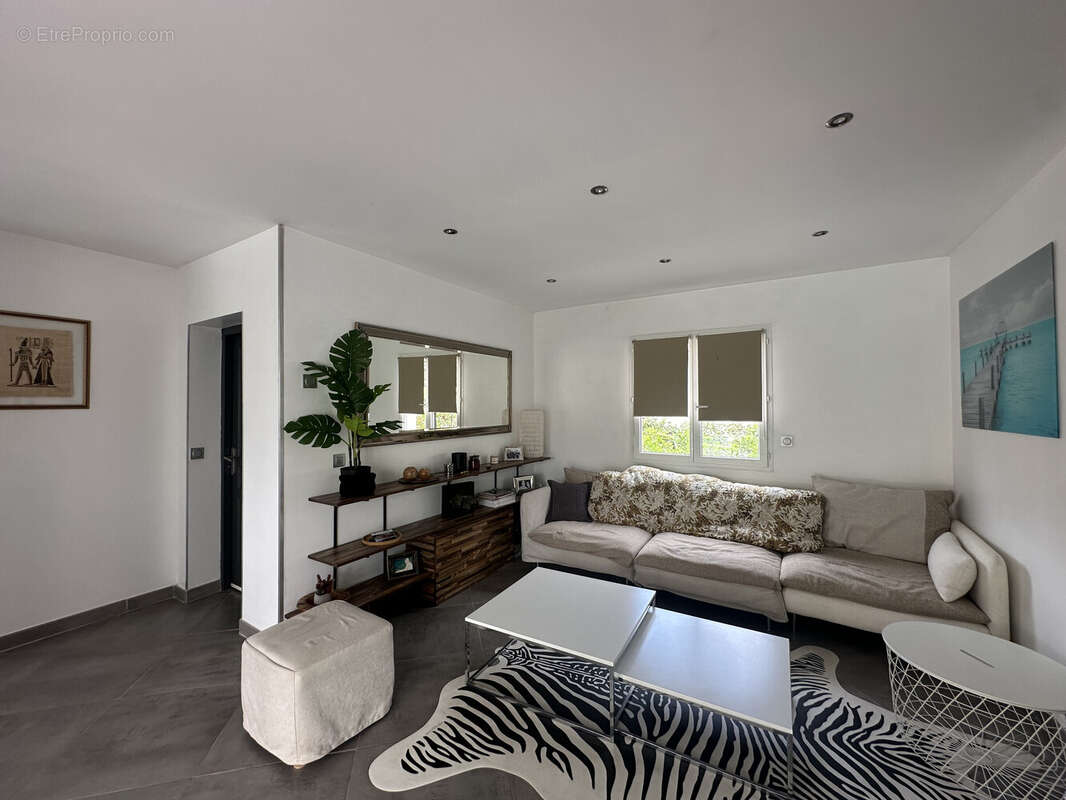 Maison à SAINT-JEAN-DE-CUCULLES