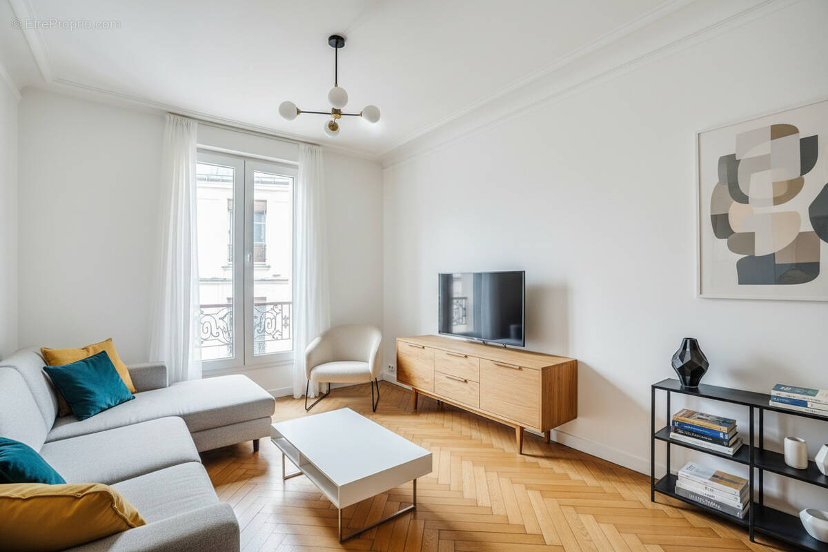 Appartement à PARIS-18E