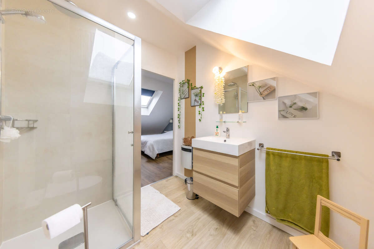 Maison à GONDREVILLE