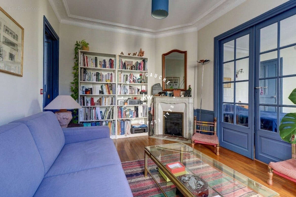 Appartement à PARIS-14E