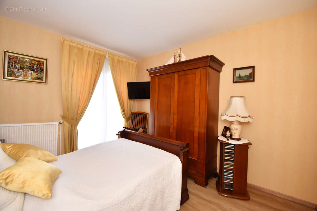 Maison à LONGPRE-LES-CORPS-SAINTS