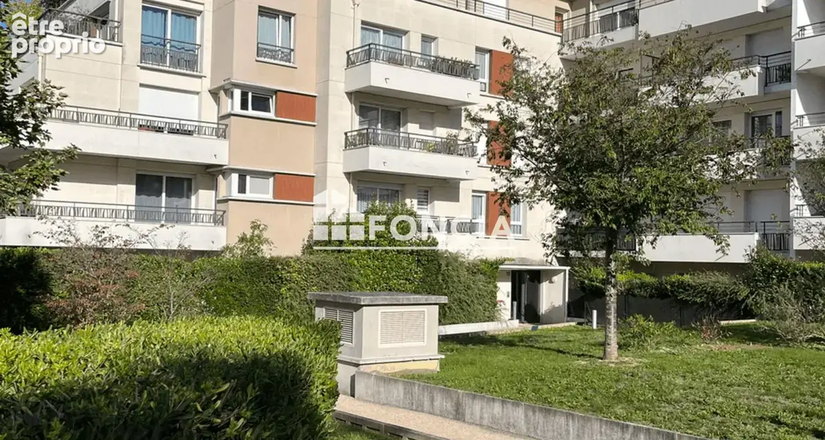 Appartement 4 pièces récent Quartier du Lycée DESCARTES - photo 2