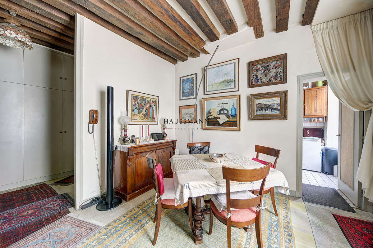 Appartement à PARIS-6E