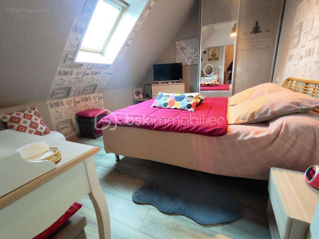 Maison à LOUVIGNE-DU-DESERT