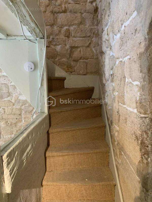 Commerce à PARIS-1E