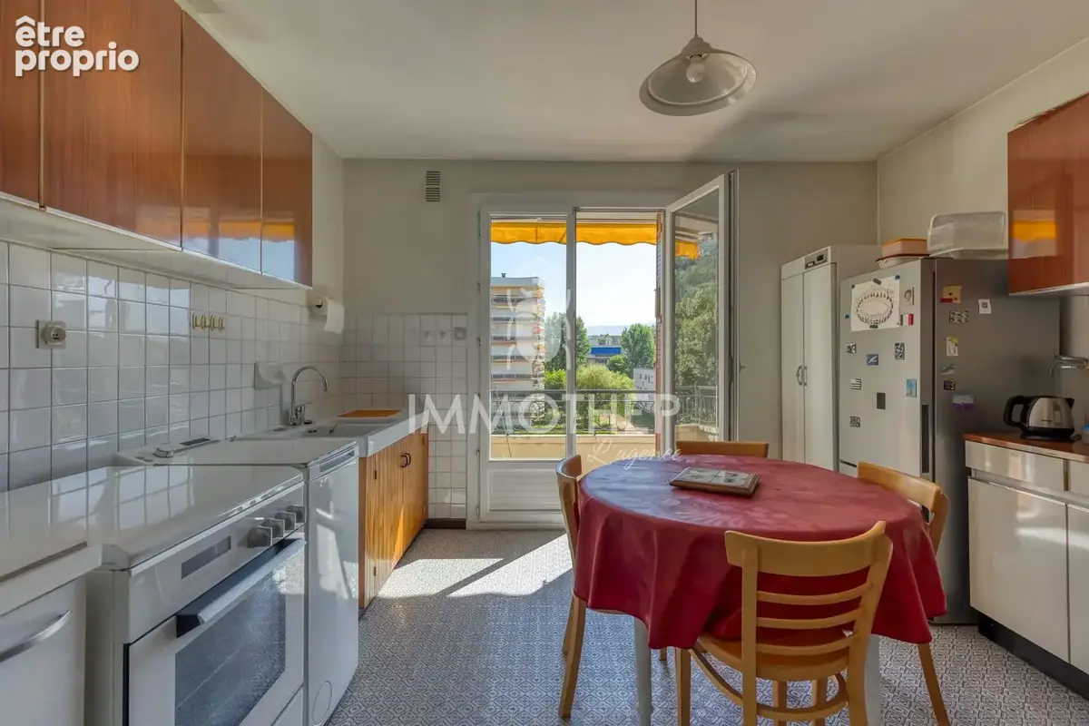 Appartement 5 pièces 105 m² à vendre à Meylan (38240) - photo 4