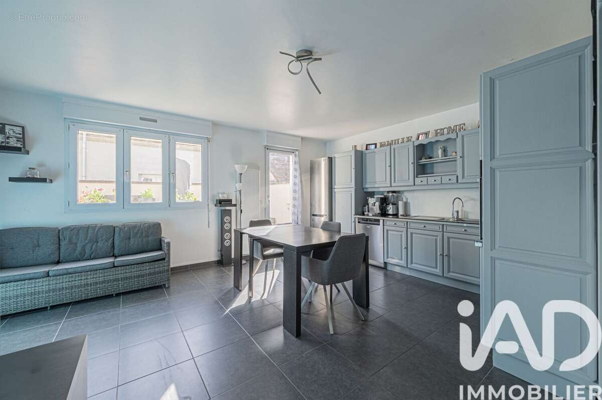 Photo 3 - Appartement à ROISSY-EN-BRIE