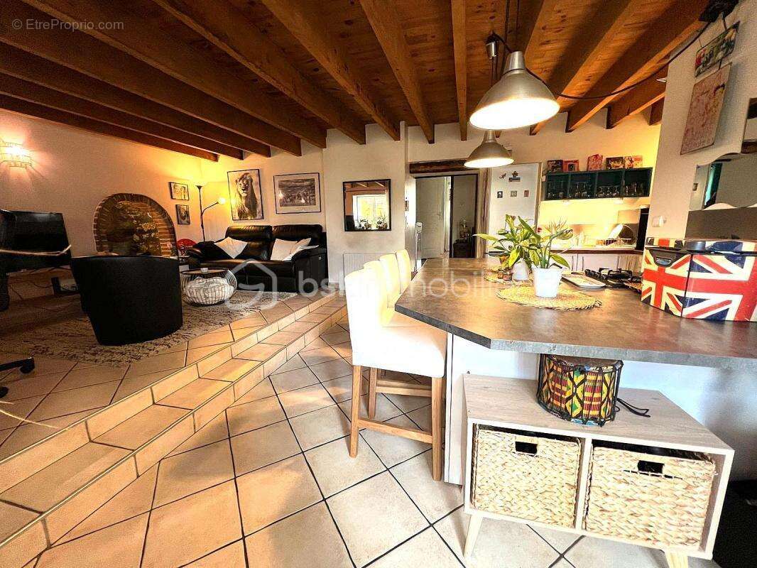 Appartement à VAUGNERAY