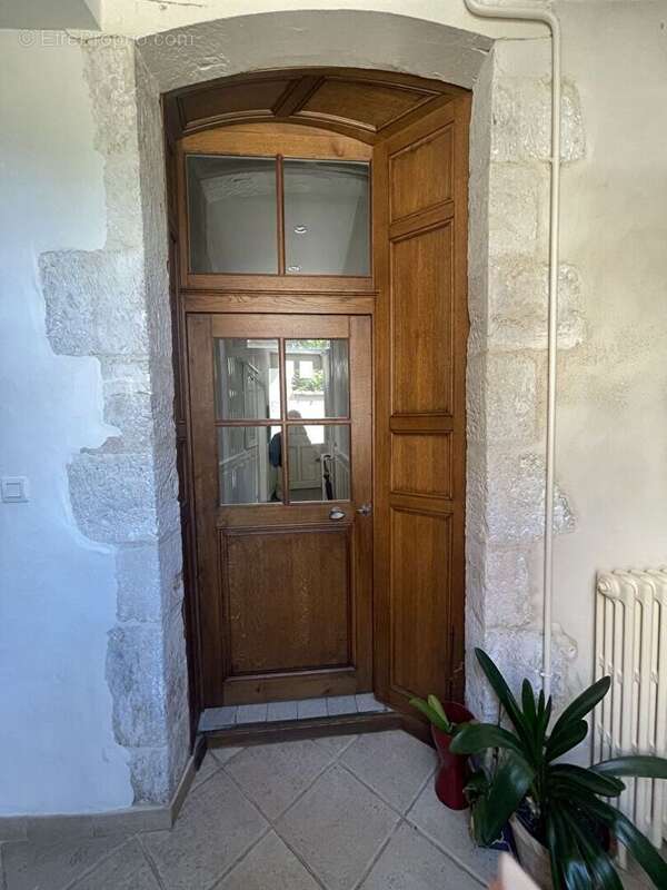 Vend Maison de caractère avec local commercial à LIGNIERES - photo 13