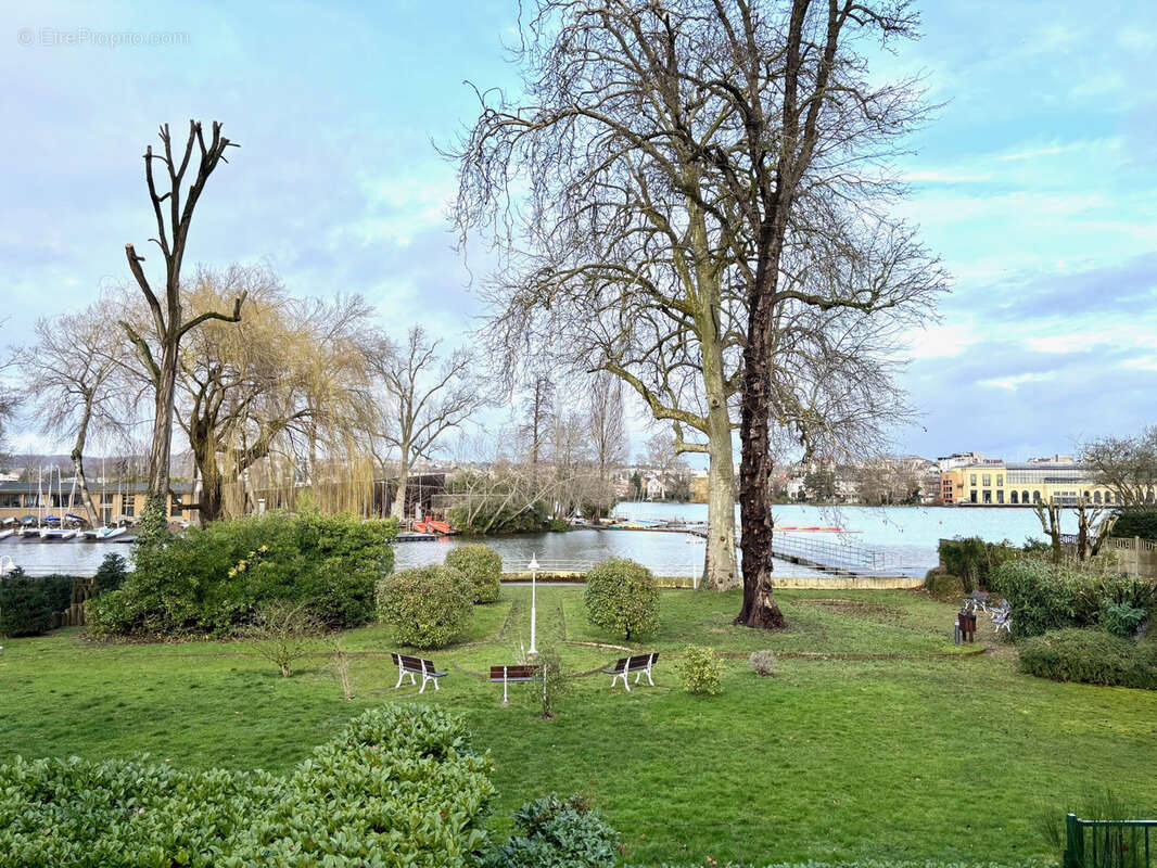 Appartement à ENGHIEN-LES-BAINS