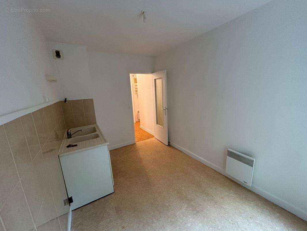 Appartement à PELLOUAILLES-LES-VIGNES