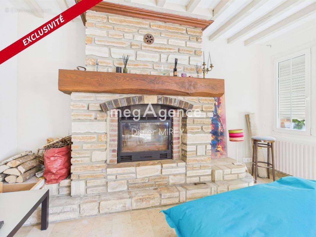 Maison à AIX-EN-OTHE