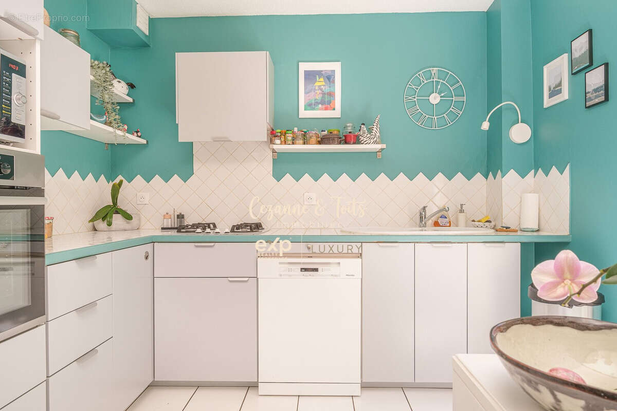 Appartement à VENELLES
