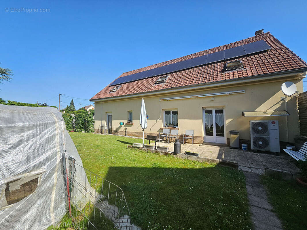 Maison à NAOURS