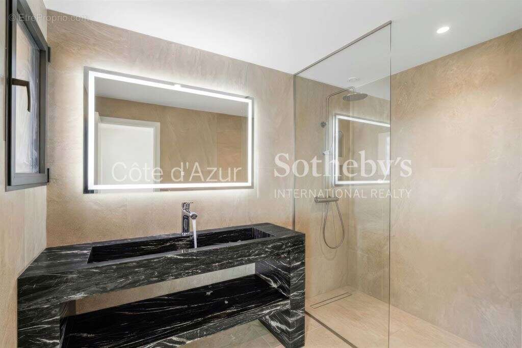 Maison à ROQUEBRUNE-CAP-MARTIN