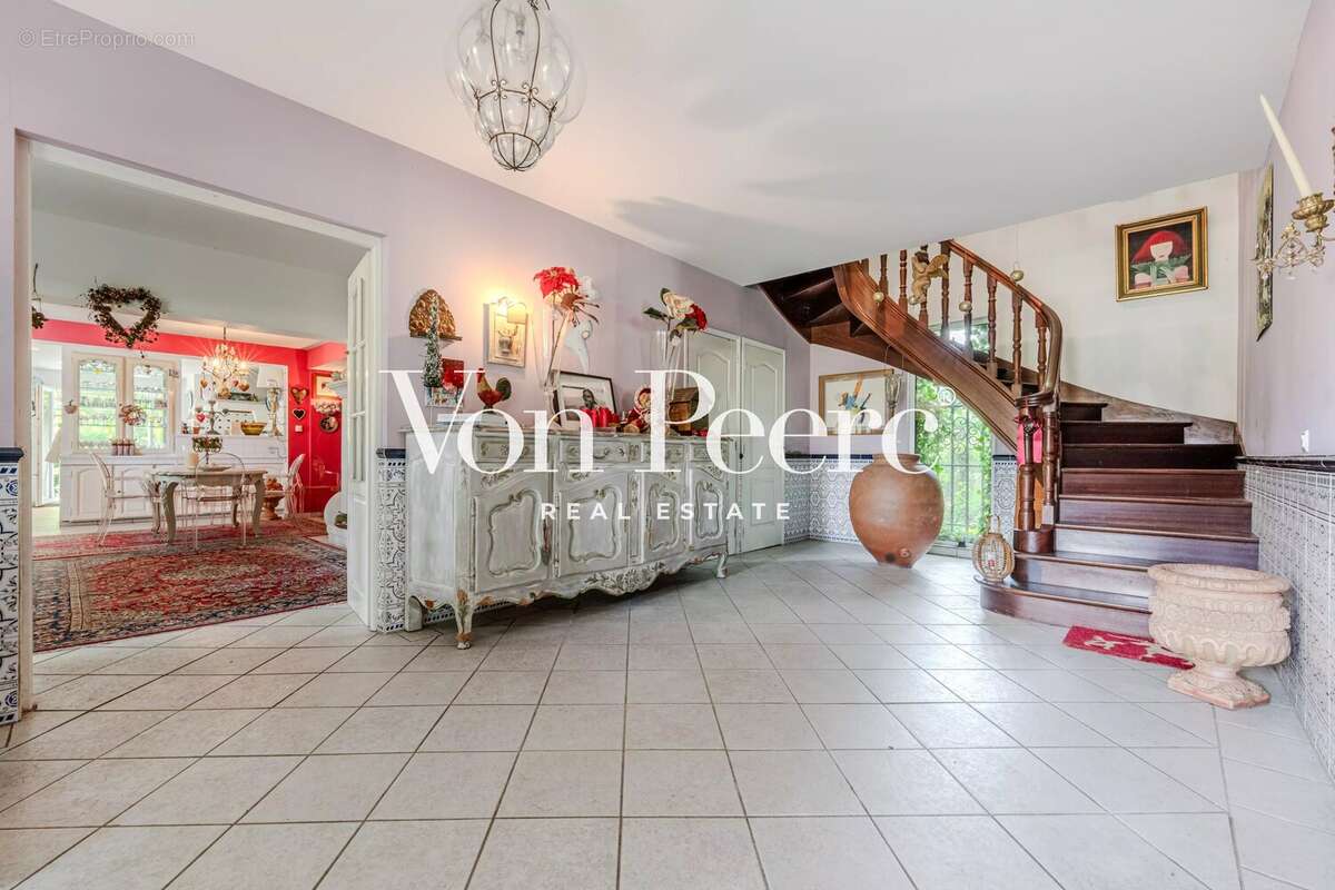 Mas provençal, 3 hectares à proximité d’Avignon - photo 8