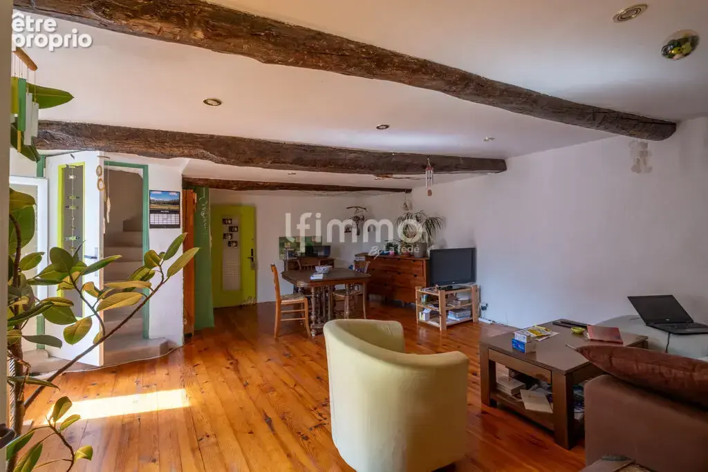 Maison de village + terrasse - photo 2
