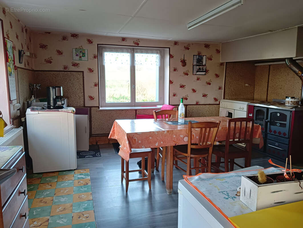 Maison à FOUGEROLLES