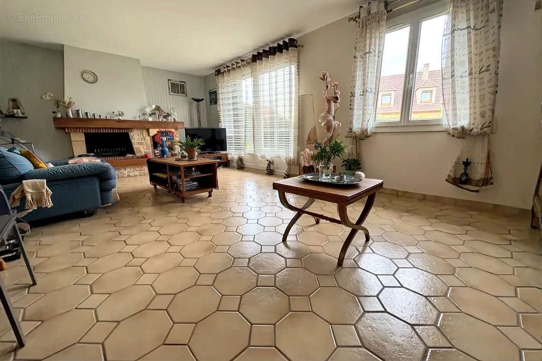 Maison à SAINT-GERMAIN-SUR-MORIN